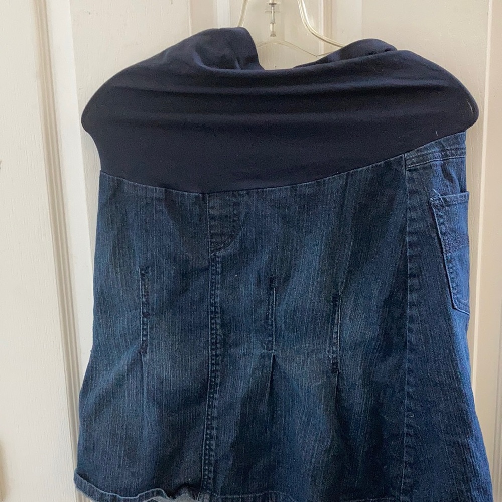 FINAL MARKDOWN Motherhood maternity denim skirt small